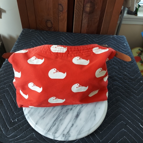 Dooney & Bourke Ducky - Picture 15 of 17